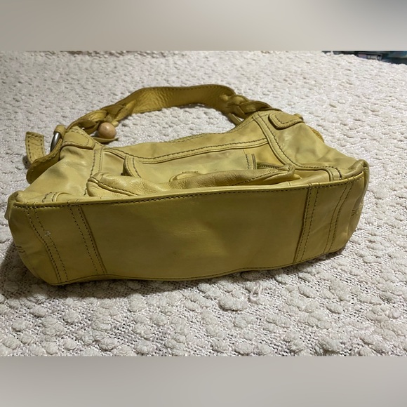 Fossil Yellow Purse Leather Strap Hobo Bag Braided Handles Retro - Picture 2 of 6